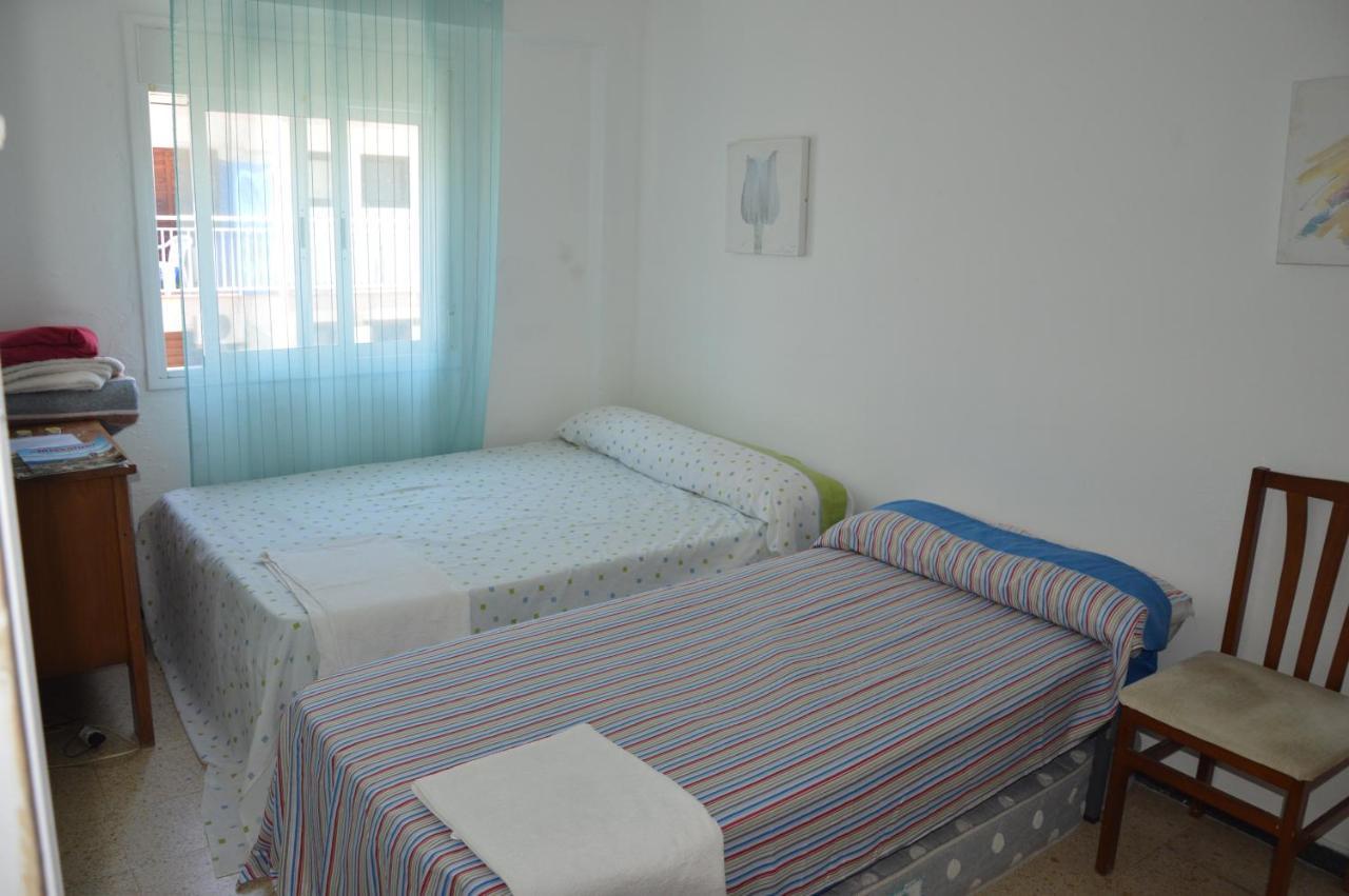 סאלו Habitaciones Compartidas En Un Apartamento מראה חיצוני תמונה