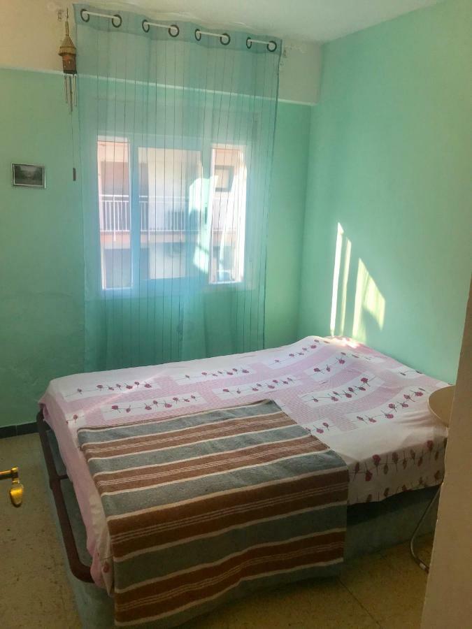 סאלו Habitaciones Compartidas En Un Apartamento מראה חיצוני תמונה
