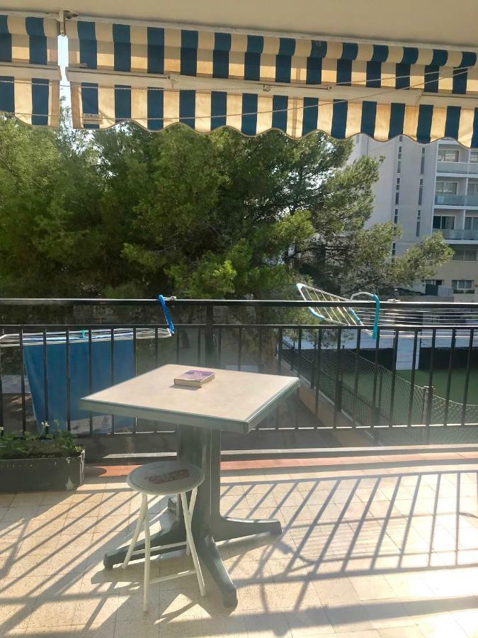 סאלו Habitaciones Compartidas En Un Apartamento מראה חיצוני תמונה